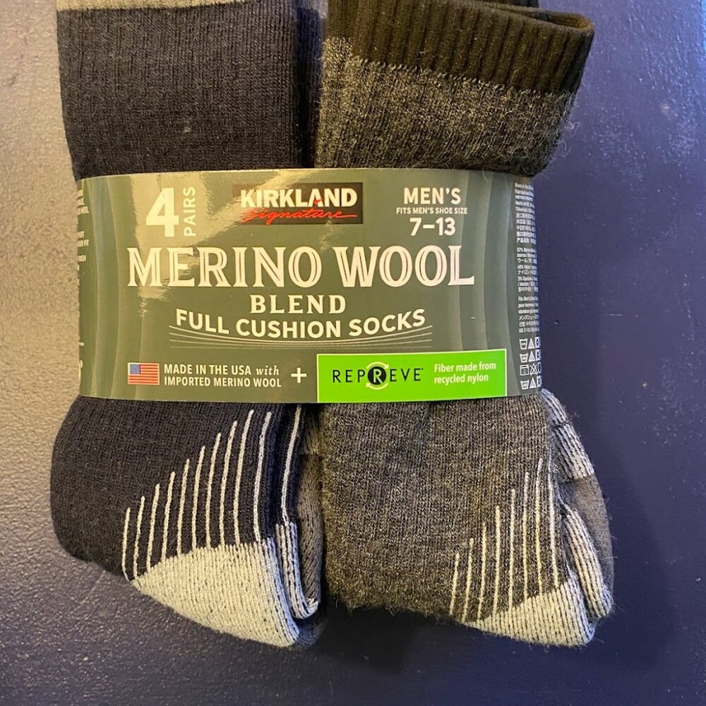 Kirkland merino wool blend socks, 4 pairs, men's shoe size 7-13, NWT